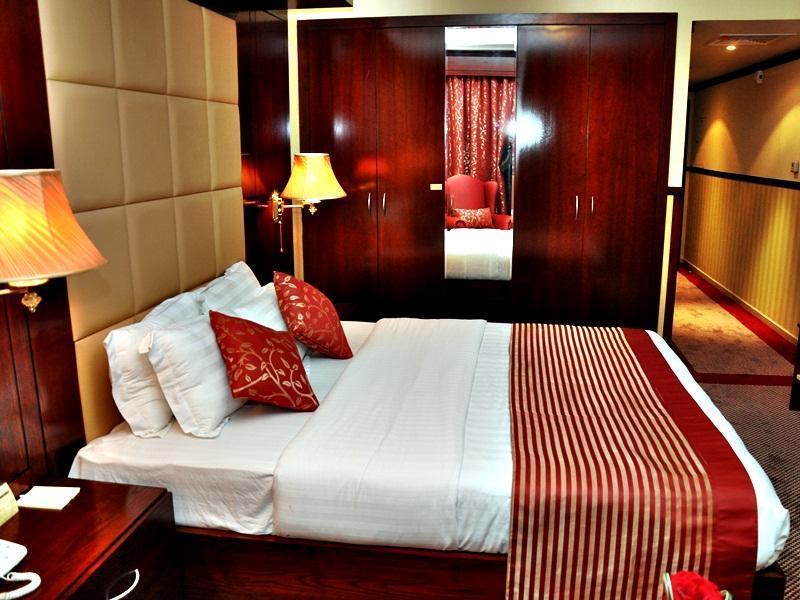Benta Grand Hotel Llc Dubai Exterior photo