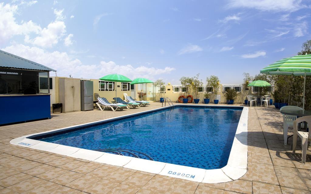 Benta Grand Hotel Llc Dubai Exterior photo