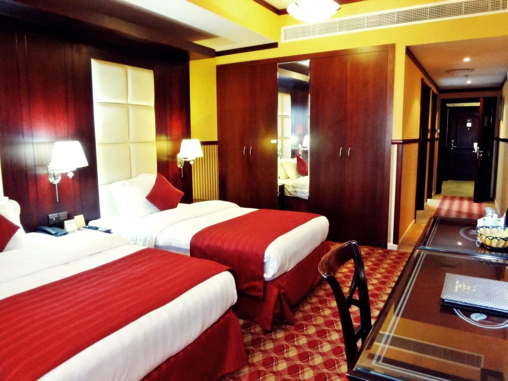 Benta Grand Hotel Llc Dubai Exterior photo