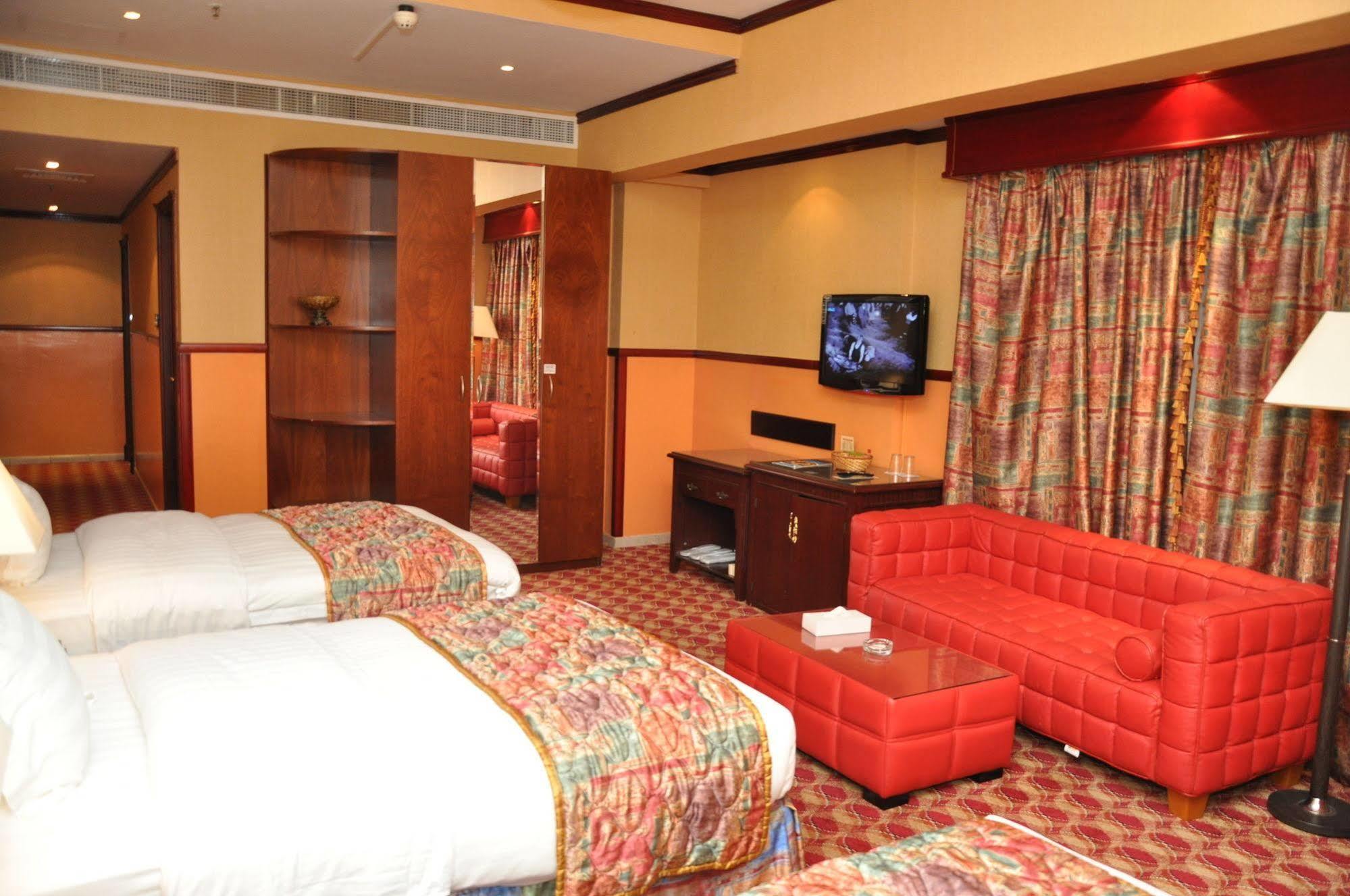 Benta Grand Hotel Llc Dubai Exterior photo