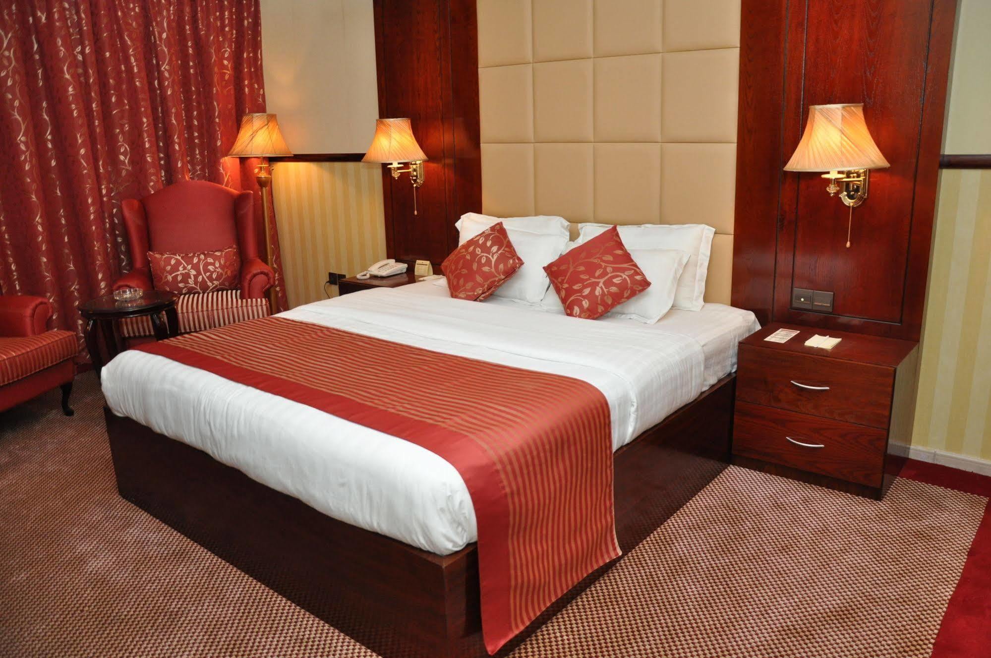 Benta Grand Hotel Llc Dubai Exterior photo